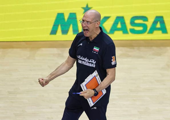 WomenÕs Volleyball Nations League - Belgrade 2026 IranÕs head coach Roberto Piazza reacts during the MenÕs Volleyball Nations League Pool 7 match between Germany and Iran at Belgrade Arena on July 16, 2026 in Belgrade, Serbia. Belgrade Serbia Copyright: xSrdjanxStevanovicx x