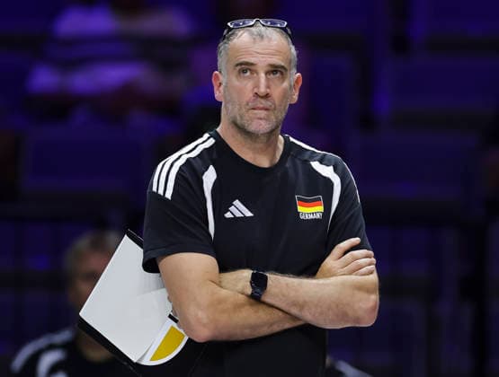 WomenÕs Volleyball Nations League - Belgrade 2026 Germany s head coach Massimo Botti during the MenÕs Volleyball Nations League Pool 7 match between Germany and Iran at Belgrade Arena on July 16, 2026 in Belgrade, Serbia. Belgrade Serbia Copyright: xSrdjanxStevanovicx x