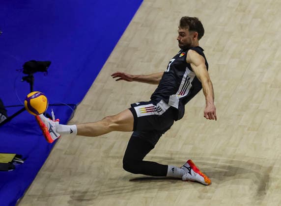 WomenÕs Volleyball Nations League - Belgrade 2026 Germany s Yann Bohme in action during the MenÕs Volleyball Nations League Pool 7 match between Germany and Iran at Belgrade Arena on July 16, 2026 in Belgrade, Serbia. Belgrade Serbia Copyright: xSrdjanxStevanovicx x