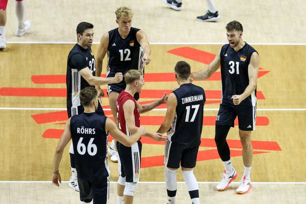 Iran v Germany - Men s Volleyball Nations League BELGRADE, SERBIA - JULY 16: Players of Germany celebrate after scoring a point during the Men s Volleyball Nations League match between Iran and Germany in Belgrade, Serbia on July 16, 2026. Filip Stevanovic Anadolu Belgrade Serbia. Editorial use only. Please get in touch for any other usage.  Copyright: x2026xAnadoluxFilipxStevanovicx