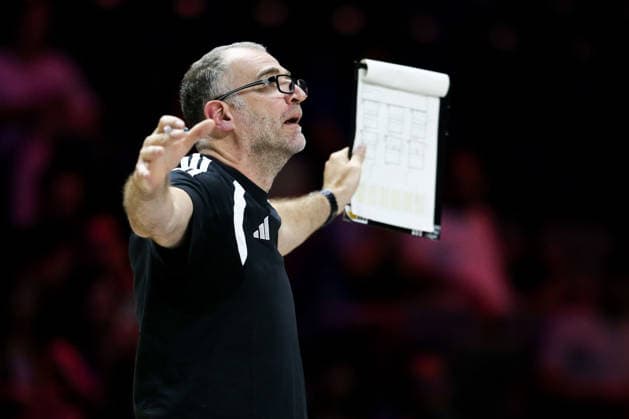 Iran v Germany - Men s Volleyball Nations League BELGRADE, SERBIA - JULY 16: Head coach Massimo Botti of Germany follows the Men s Volleyball Nations League match between Iran and Germany in Belgrade, Serbia on July 16, 2026. Filip Stevanovic Anadolu Belgrade Serbia. Editorial use only. Please get in touch for any other usage.  Copyright: x2026xAnadoluxFilipxStevanovicx