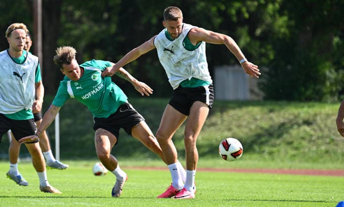 16.07.2026 - Fussball - 2. Bundesliga - Saison 2026 2027 - SpVgg Greuther Fürth Fuerth - Trainingslager Bad Wörishofen - - xwoxzix - Felix Klaus (30, SpVgg Greuther Fürth ) Felix Higl (18, SpVgg Greuther Fürth ) *** July 16, 2026 Soccer 2. Bundesliga 2026–2027 Season SpVgg Greuther Fürth Fürth Training Camp Bad Wörishofen xwoxzix Felix Klaus 30, SpVgg Greuther Fürth Felix Higl 18, SpVgg Greuther Fürth