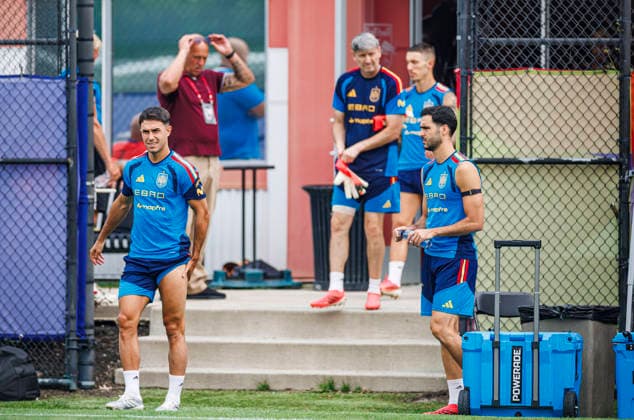 Spain national team, Nationalteam World Cup 16 07 2026 Martin Zubimendi of Spain (L) and Mikel Merino of Spain (R) during the Spanish national team s training session at Melanie Lane Training Grounds, New Jersey, United States of America on July 16, 2026. Photo (PGS Photo Agency) New Jersey usa Copyright: xPGSxPhotoxAgencyx