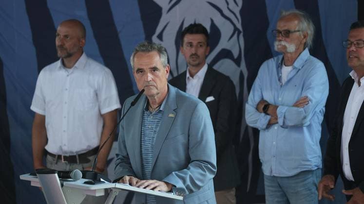 MSV Duisburg Mitgliederversammlung in der Schauinslandreisen-Arena in Duisburg ** NUR FÜR REDAKTIONELLE ZWECKE ** EDITORIAL USE ONLY **<p>MSV Duisburg Mitgliederversammlung am Donnerstag den 16.Juli 2026 in der Schauinslandreisen-Arena in Duisburg Foto : Frank Oppitz FUNKE Foto Services< p> Deutschland NRW Duisburg Copyright: FrankxOppitz *** MSV Duisburg General Meeting at the Schauinslandreisen Arena in Duisburg ** FOR EDITORIAL USE ONLY ** EDITORIAL USE ONLY ** p MSV Duisburg General Meeting on Thursday, July 16, 2026, at the Schauinslandreisen Arena in Duisburg Photo by Frank Oppitz, FUNKE Photo Services p Sport Germany, North Rhine-Westphalia, Duisburg Copyright FrankxOppitz Copyright: FrankxOppitz doc86qsp5e39h3w0xzstw4 ,EDITORIAL USE ONLY