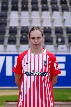 Alina Axtmann; SC Freiburg; 1.BL Frauen, Porträttermin 2026 2027 Freiburg Dreisamstadion Baden-Wuerttemberg Deutschland *** Alina Axtmann, SC Freiburg 1, Women s Bundesliga, Photo Shoot 2026–2027, Freiburg, Dreisamstadion, Baden-Württemberg, Germany Copyright: xAA STEINSIEK.CHx