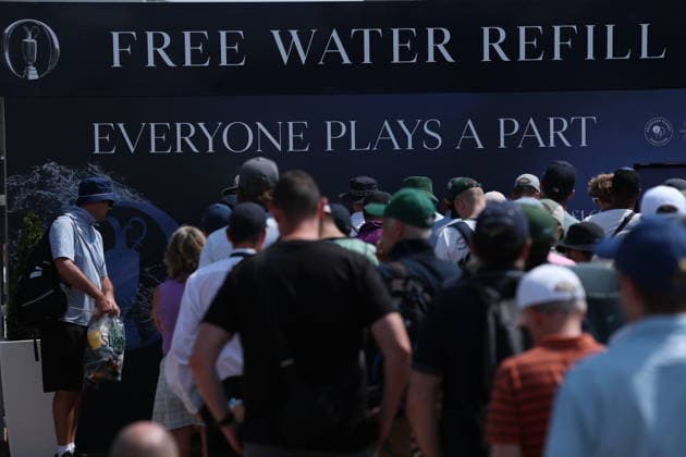 154th Open Golf Championships - Round 1 People queue at a water refill station during Round 1 at the British Open Golf Championships at Royal Birkdale in Southport, Britain, 16 July 2026. SOUTHPORT United Kingdom  Copyright: xADAMxVAUGHANx