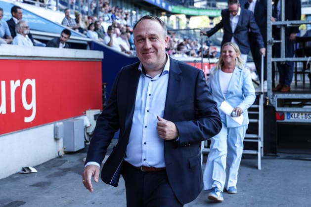 Fussball, 3.Liga Saison 2026 2027 Außerordentliche Mitgliederversammlung MSV Duisburg 16.07.2026, schauinsland-reisen-arena Dirk Broska (Team Verantwortung) Duisburg schauinsland-reisen-arena Nordrhein-Westfalen Deutschland *** Sports, Soccer, 3rd Division, 2026–2027 Season; MSV Duisburg Extraordinary General Meeting, July 16, 2026; Schauinsland Reisen Arena; Dirk Broska; Team Responsibility; Duisburg; Schauinsland Reisen Arena; North Rhine-Westphalia; Germany