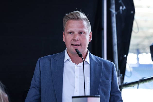 Fussball, 3.Liga Saison 2026 2027 Außerordentliche Mitgliederversammlung MSV Duisburg 16.07.2026, schauinsland-reisen-arena Sebastian Paradis (Team Paradis) Duisburg schauinsland-reisen-arena Nordrhein-Westfalen Deutschland *** Sports, Soccer, 3rd Division, 2026–2027 Season; MSV Duisburg Extraordinary General Meeting, July 16, 2026; Schauinsland Reisen Arena; Sebastian Paradis; Team Paradis Duisburg; Schauinsland Reisen Arena; North Rhine-Westphalia, Germany