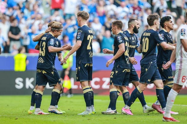 16.07.2026 POZNAN, PILKA NOZNA ( FOOTBALL ), STS SUPERPUCHAR POLSKI SEZON 2026 MECZ LECH POZNAN - GORNIK ZABRZE NZ. RADOSC BRAMKA GOL ANTONI KOZUBAL , WOJCECH MONKA , RADOSLAW MURAWSKIMIKAEL ISHAK , PATRIK WALEMARK , LUIS PALMA FOTO JAKUB PIASECKI CYFRASPORT NEWSPIX.PL --- newspix.pl 