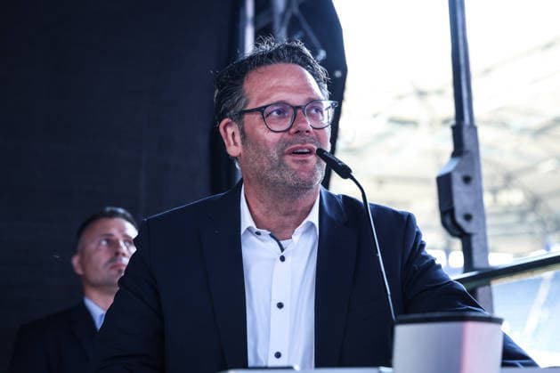 Fussball, 3.Liga Saison 2026 2027 Außerordentliche Mitgliederversammlung MSV Duisburg 16.07.2026, schauinsland-reisen-arena Jochen Taczkowski (Team Paradis) Duisburg schauinsland-reisen-arena Nordrhein-Westfalen Deutschland *** Sports, Soccer, 3rd Division, 2026–2027 Season; MSV Duisburg Extraordinary General Meeting, July 16, 2026, Schauinsland Reisen Arena; Jochen Taczkowski, Team Paradis Duisburg, Schauinsland Reisen Arena, North Rhine-Westphalia, Germany