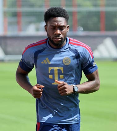 16.07.2026, FC Bayern Training , Saebenerstrasse Muenchen, Fussball, im Bild: Alphons Davies (FC Bayern Muenchen) *** July 16, 2026, FC Bayern Training, Saebenerstrasse, Munich, Soccer, Sports, Pictured: Alphons Davies, FC Bayern Munich