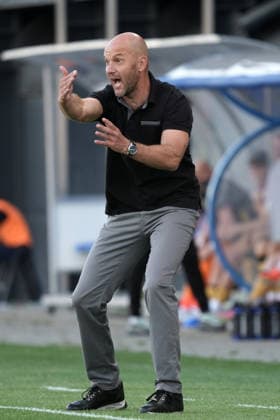 RFS vs Glentoran FC Soccer, RÄ«ga, Latvia, 16.07.2026, football, soccer Hean coach of RFS Viktors Morozs reacts during the UEFA Europa Conference League qualifying round game between Latvia™s FK RFS and Northern Ireland™s Glentoran FC in Riga, Latvia 16.07.2026. Photo: Roman Koksarov (RKF) RÄ«ga Latvia Copyright: xRomanxKoksarovx RKV09788.JPG