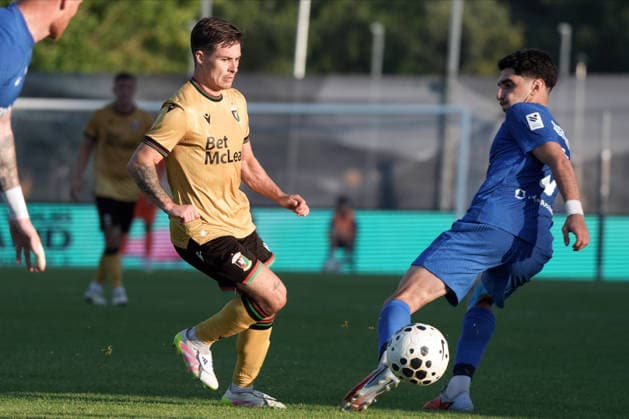RFS vs Glentoran FC Soccer, RÄ«ga, Latvia, 16.07.2026, football, soccer Jordan Stewart of Glentoran and Lasha Odisharia of RFS in action during the UEFA Europa Conference League qualifying round game between Latvia™s FK RFS and Northern Ireland™s Glentoran FC in Riga, Latvia 16.07.2026. Photo: Roman Koksarov (RKF) RÄ«ga Latvia Copyright: xRomanxKoksarovx RKV09800.JPG