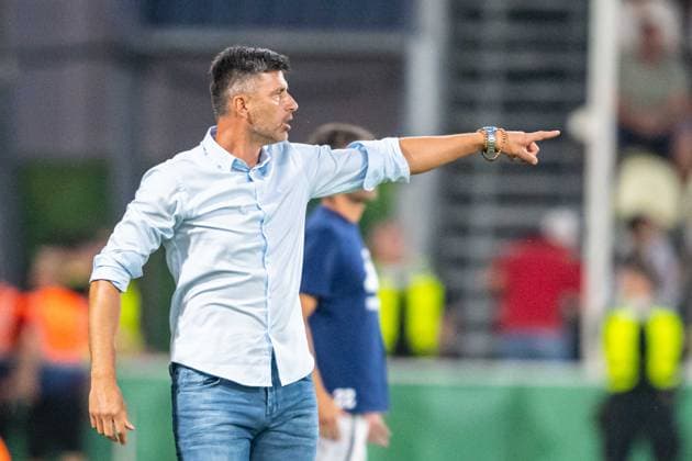 Coach Pavol Stano gesticulates during UEFA Europa league quali match - MSK Zilina - Hajduk Split, 16. july 2026 , Stadium pod Dubnom, Zilina, Slovakia Copyright: xMICHALxFAJT,ZOSPORTU.SKx MAR_7973