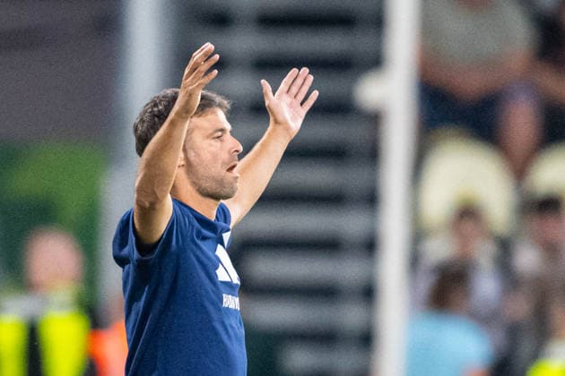 Coach Gonzalo Garcia gesticulates during UEFA Europa league quali match - MSK Zilina - Hajduk Split, 16. july 2026 , Stadium pod Dubnom, Zilina, Slovakia Copyright: xMICHALxFAJT,ZOSPORTU.SKx MAR_7939