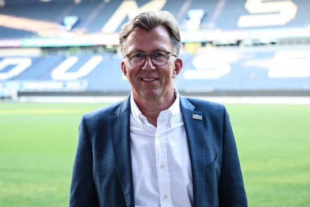 Fussball, 3.Liga Saison 2026 2027 Außerordentliche Mitgliederversammlung MSV Duisburg 16.07.2026, schauinsland-reisen-arena Ralf Raddue (Vorstand MSV Duisburg) im Porträt Duisburg schauinsland-reisen-arena Nordrhein-Westfalen Deutschland *** Sports, Soccer, 3rd Division Season 2026–2027 Extraordinary General Meeting of MSV Duisburg, July 16, 2026, Schauinsland Reisen Arena: A Profile of Ralf Raddue, Member of the MSV Duisburg Board of Directors, Duisburg, Schauinsland Reisen Arena, North Rhine-Westphalia, Germany