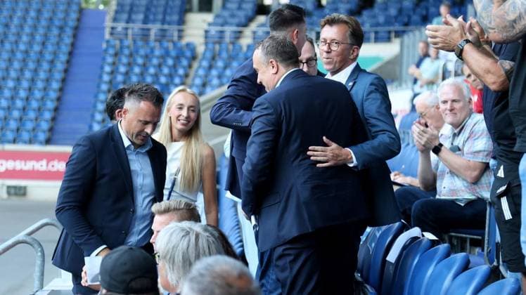 MSV Duisburg Mitgliederversammlung in der Schauinslandreisen-Arena in Duisburg ** NUR FÜR REDAKTIONELLE ZWECKE ** EDITORIAL USE ONLY **<p>MSV Duisburg Mitgliederversammlung am Donnerstag den 16.Juli 2026 in der Schauinslandreisen-Arena in Duisburg Foto : Frank Oppitz FUNKE Foto Services< p> Deutschland NRW Duisburg Copyright: FrankxOppitz *** MSV Duisburg General Meeting at the Schauinslandreisen Arena in Duisburg ** FOR EDITORIAL USE ONLY ** EDITORIAL USE ONLY ** p MSV Duisburg General Meeting on Thursday, July 16, 2026, at the Schauinslandreisen Arena in Duisburg Photo by Frank Oppitz, FUNKE Photo Services p Sport Germany, North Rhine-Westphalia, Duisburg Copyright FrankxOppitz Copyright: FrankxOppitz doc86qu7ludjlz1f9dkqtwx ,EDITORIAL USE ONLY