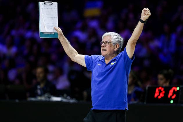 Serbia v Ukraine - Men s Volleyball Nations League BELGRADE, SERBIA - JULY 16: Head coach of Ukraine, Raul Lucio Lozano reacts during the Men s Volleyball Nations League match between Serbia and Ukraine in Belgrade, Serbia, on July 16, 2026. Filip Stevanovic Anadolu Belgrade Serbia. Editorial use only. Please get in touch for any other usage.  Copyright: x2026xAnadoluxFilipxStevanovicx