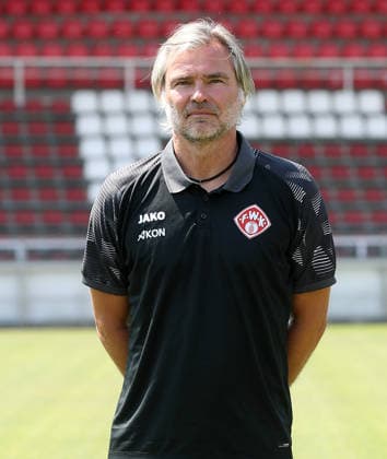 FC Würzburger Kickers; 3.Liga, Porträttermin 2026 2027, Co-Trainer Matthias Lust (FC Würzburger Kickers); 3.Liga, Porträttermin 2026 2027 Würzburg AKON ARENA Bayern Deutschland *** FC Würzburger Kickers, 3rd Division, Photo Shoot 2026–2027, Team Photo with Assistant Coach Matthias Lust, FC Würzburger Kickers, 3rd Division, Photo Shoot 2026–2027, Würzburg, AKON ARENA, Bavaria, Germany