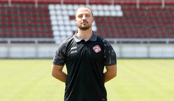FC Würzburger Kickers; 3.Liga, Porträttermin 2026 2027, Physiotherapeut Philipp Inzenhofer (FC Würzburger Kickers); 3.Liga, Porträttermin 2026 2027 Würzburg AKON ARENA Bayern Deutschland *** FC Würzburger Kickers, 3rd Division, Photo Shoot 2026–2027, Team Photo: Physical Therapist Philipp Inzenhofer, FC Würzburger Kickers, 3rd Division, Photo Shoot 2026–2027, Würzburg, AKON ARENA, Bavaria, Germany