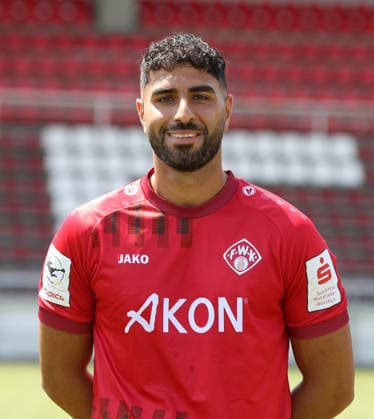 FC Würzburger Kickers; 3.Liga, Porträttermin 2026 2027, Ebrahim Farahnak (FC Würzburger Kickers); 3.Liga, Porträttermin 2026 2027 Würzburg AKON ARENA Bayern Deutschland *** FC Würzburger Kickers, 3rd Division, Photo Shoot 2026–2027, Team Photo: Ebrahim Farahnak, FC Würzburger Kickers, 3rd Division, Photo Shoot 2026–2027, Würzburg, AKON ARENA, Bavaria, Germany