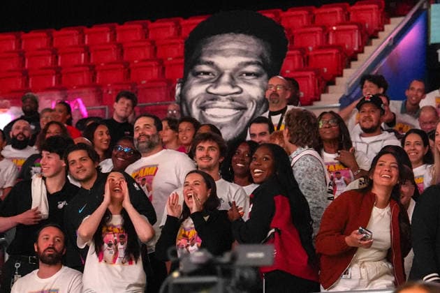 Miami Heat fans cheer at a press conference, PK, Pressekonferenz in Miami, USA, 16 July 2026. I need a challenge at this point in my career. I think that, in order to take it to the next level, I have to step out of my comfort zone, and I feel like Miami is where I need to be. As a team, they have a mindset very similar to mine, so it was an obvious decision. I wanted to be here. I’m excited to be here and I just want to get to work, said two-time NBA, Basketball Herren, USA MVP Antetokounmpo. The Miami Heat introduce Antetokounmpo and hope to pair him with LeBron James !ACHTUNG: NUR REDAKTIONELLE NUTZUNG!  Copyright: xAlbertoxBoalx AME9904 20260716-55020916418_1