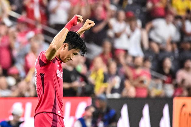 ST. LOUIS, MO - JULY 16: Jeong Sang-bin (77) of the St. Louis CITY SC celebrates after his goal is confirmed after video replay during the MLS, Fussball Herren, USA regular season match where St. Louis CITY SC hosted Sporting Kansas City on Thursday July 16th, 2026, at Energizer Park in St. Louis City, MO. (Photo by Rick Ulreich Icon Sportswire) SOCCER: JUL 16 MLS St. Louis CITY SC vs Sporting Kansas City EDITORIAL USE ONLY Icon26071613