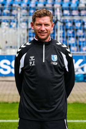 Sportdirektor Peer Jaekel, 1. FC Magdeburg - 2. Fussball Bundesliga Porträttermin 2. BL 2026 2027 offizieller Fototermin 1. FC Magdeburg in der Avnet Arena in Magdeburg - Porträt, Portrait, Einzelbild, Deutschland, Fussball, Maenner, GER, 16.07.2026 *** Sports Director Peer Jaekel, 1. FC Magdeburg, 2. Bundesliga, portrait session, 2026–2027 season, official photo shoot, 1. FC Magdeburg at the Avnet Arena in Magdeburg, portrait, individual photo, Germany, soccer, Men, GER, July 16, 2026 Christian Schroedter