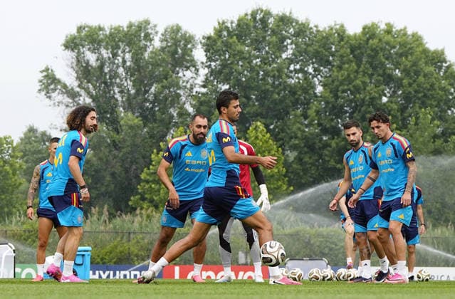 Football: 2026 World Cup Spain players practice in East Hanover, New Jersey, on July 16, 2026, ahead of the football World Cup final against Argentina on July 19.  A14AA0005623508P