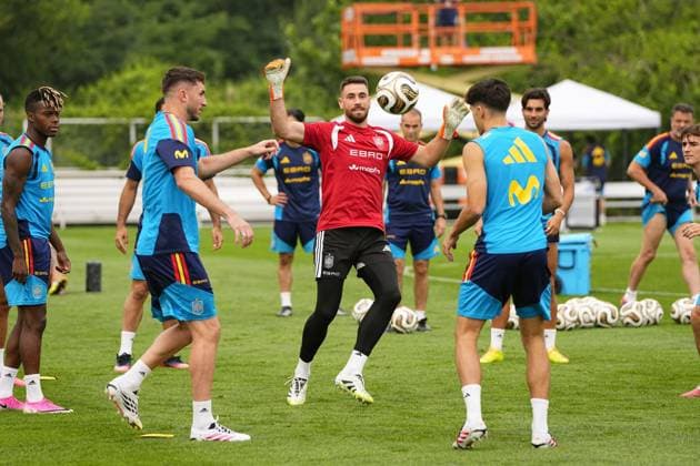 Football: 2026 World Cup Spain players practice in East Hanover, New Jersey, on July 16, 2026, ahead of the football World Cup final against Argentina on July 19.  A14AA0005623509P