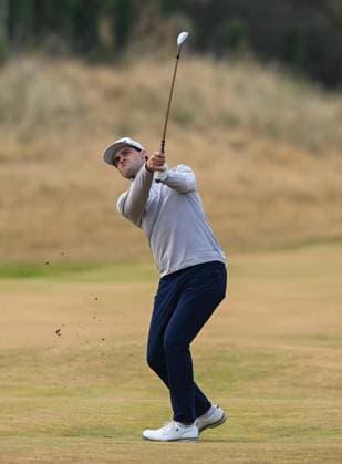 Jackson Suber (USA) gets his second round under way on the 1st fairway 154th Open Golf Championships, Royal Birkdale, Southport, UK - 17 Jul 2026Southport Royal Birkdale United Kingdom  Copyright: xGreigxCowie Shutterstockx 16988294f