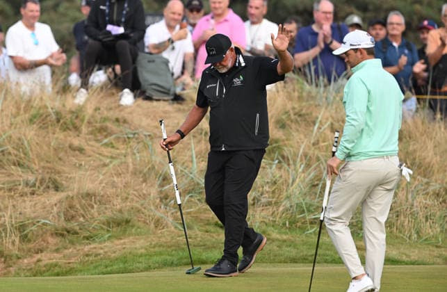 Darren Clarke (NIR) celebrates holing a birdie putt on the 1st green 154th Open Golf Championships, Royal Birkdale, Southport, UK - 17 Jul 2026Southport Royal Birkdale United Kingdom  Copyright: xGreigxCowie Shutterstockx 16988294v