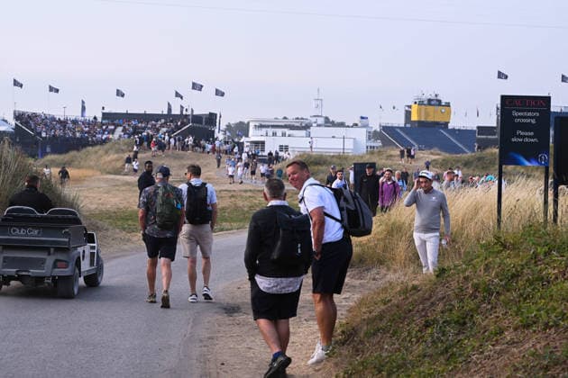 Keegan Bradley (USA) in trouble off the 1st tee as he has to drop onto a walkway and play over the greenskeepers compound 154th Open Golf Championships, Royal Birkdale, Southport, UK - 17 Jul 2026Southport Royal Birkdale United Kingdom  Copyright: xGreigxCowie Shutterstockx 16988294z