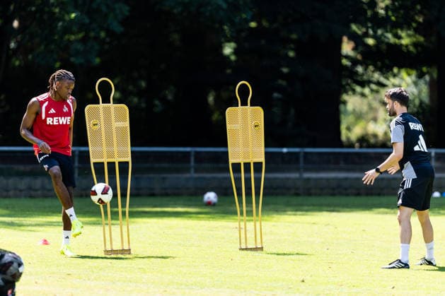 COLOGNE, GERMANY - JULY 16: Elias Bakatukanda (1. FC Koeln) training individually with Leif Frach (Athletics Coach 1. FC Koeln) during a training session of season 2026 27 at Geissbockheim on July 16, 2026 in Cologne, Germany. North Rhine Westphalia Germany Copyright: xSteffiexWunderlx