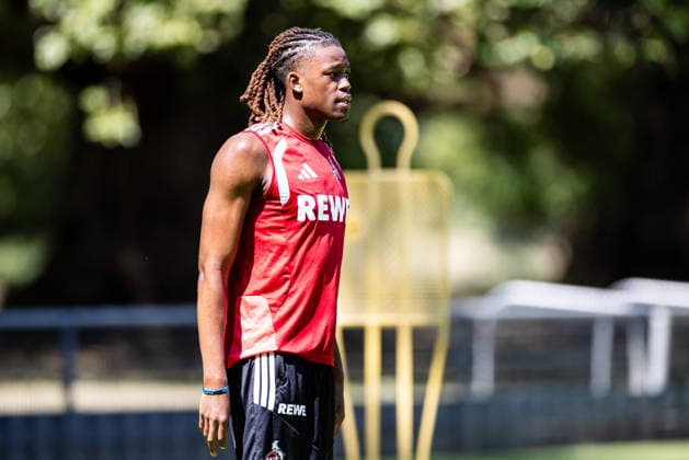 COLOGNE, GERMANY - JULY 16: Elias Bakatukanda (1. FC Koeln) training individually with Leif Frach (Athletics Coach 1. FC Koeln) during a training session of season 2026 27 at Geissbockheim on July 16, 2026 in Cologne, Germany. North Rhine Westphalia Germany Copyright: xSteffiexWunderlx
