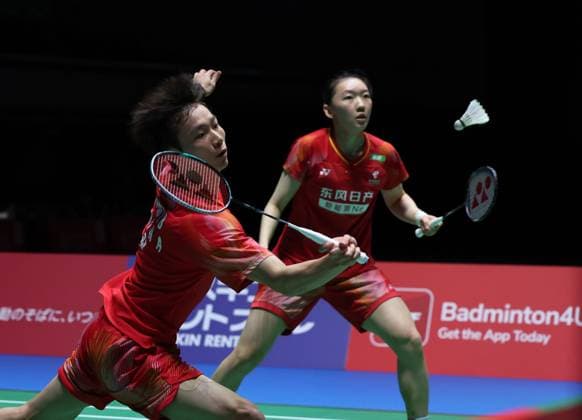 (260717) -- TOKYO, July 17, 2026 -- Jiang Zhenbang (L) Wei Yaxin compete during the mixed doubles quarterfinal match between Jiang Zhenbang Wei Yaxin of China and Tang Chun Man Tse Ying Suet of China s Hong Kong at the Japan Badminton Open 2026 in Tokyo, Japan, July 17, 2026. ) (SP)JAPAN-TOKYO-BADMINTON-JAPAN OPEN 2026-MIXED DOUBLES-QUARTERFINALS YuexChenxing 