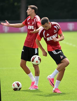 17.07.2026, xophax, Fussball 1.Bundesliga, 1.FC Koeln Training. Said El Mala , rechts und Malek El Mala ( beide 1.FC Köln ) , links Koeln *** July 17, 2026, xophax, Soccer, Bundesliga 1, 1. FC Köln Training: Said El Mala (right) and Malek El Mala (both 1. FC Köln), left: Cologne