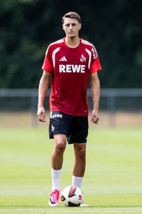 COLOGNE, GERMANY - JULY 17: Malek El Mala (1. FC Koeln, 19) with the ball during a training session of season 2026 27 at Geissbockheim on July 17, 2026 in Cologne, Germany. North Rhine Westphalia Germany Copyright: xSteffiexWunderlx