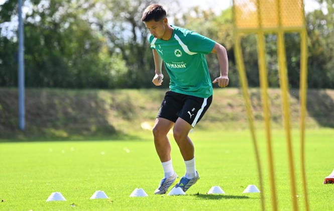 18.07.2026 - Fussball - 2. Bundesliga - Saison 2026 2027 - SpVgg Greuther Fürth Fuerth - Trainingslager Bad Wörishofen - - xwoxzix - Shinta Appelkamp (8, SpVgg Greuther Fürth ) *** July 18, 2026 Soccer 2. Bundesliga 2026–2027 Season SpVgg Greuther Fürth Fürth Training Camp Bad Wörishofen xwoxzix Shinta Appelkamp 8, SpVgg Greuther Fürth