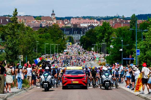 Tour de France 2026 Stage 13 BELFORT, FRANCE - JULY 17 : Illustration picture of the start of the race during stage 13 of the 113rd edition of Tour de France an UCI World Tour 2.UWT cycling road race stage for Men Elite of 205 km with start in Dole and finish in Belfort on July 17, 2026 in Belfort, France, 17 07 2026 Belfort France  Copyright: xLucaxBettinix