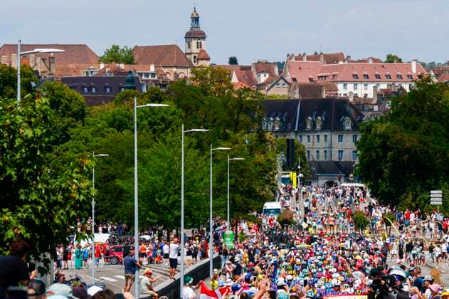 Tour de France 2026 Stage 13 BELFORT, FRANCE - JULY 17 : Illustration picture of the start of the race during stage 13 of the 113rd edition of Tour de France an UCI World Tour 2.UWT cycling road race stage for Men Elite of 205 km with start in Dole and finish in Belfort on July 17, 2026 in Belfort, France, 17 07 2026 Belfort France  Copyright: xLucaxBettinix