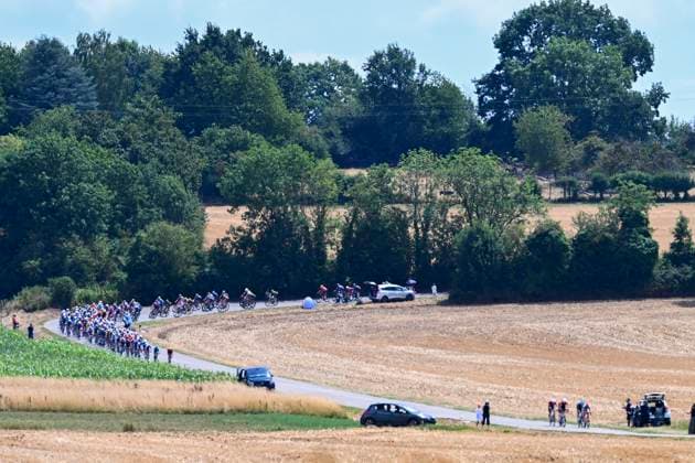 Tour de France 2026 Stage 13 BELFORT, FRANCE - JULY 17 : Illustration picture of the peloton during stage 13 of the 113rd edition of Tour de France an UCI World Tour 2.UWT cycling road race stage for Men Elite of 205 km with start in Dole and finish in Belfort on July 17, 2026 in Belfort, France, 17 07 2026 Belfort France  Copyright: xGvgx