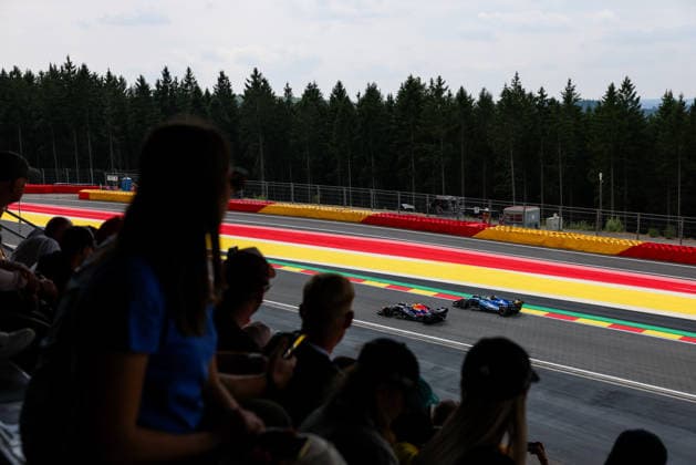 F1 - BELGIAN GRAND PRIX 2026 03 VERSTAPPEN Max (nld), Red Bull Racing Ford RB22, action 55 SAINZ Carlos (spa), Williams Racing FW48, action fans during the Formula 1 Belgian Grand Prix 2026, 10th round of the 2026 Formula One World Championship, WM, Weltmeisterschaft from July 17 to 19, 2026 on the Circuit de Spa-Francorchamps, in Stavelot, Belgium -  Copyright: xANTONINxVINCENTx