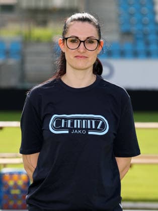 Chemnitz - Teamfoto Regionalliga Nordost Medizinische Assistentin Mandy Lebusch, Chemnitzer FC; Regionalliga Nordost,Ê Porträttermin, 2026 2027, , Chemnitz, 17.07.2026, Stadion an der Gellertstraße, Fußball, Regionalliga Nordost, Nur für journalistische Zwecke. Only for editorial use! , *** Chemnitz Team Photo, Northeast Regional League; Medical Assistant Mandy Lebusch, Chemnitzer FC, Northeast Regional League; Portrait Session, 2026–2027, , Chemnitz, July 17, 2026, Gellertstraße Stadium, soccer, Northeast Regional League, For editorial use only, Picture Point