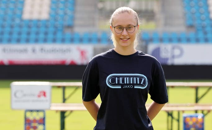 Chemnitz - Teamfoto Regionalliga Nordost Physiotherapeutin Lina Lindner, Chemnitzer FC; Regionalliga Nordost,Ê Porträttermin, 2026 2027, , Chemnitz, 17.07.2026, Stadion an der Gellertstraße, Fußball, Regionalliga Nordost, Nur für journalistische Zwecke. Only for editorial use! , *** Chemnitz Team Photo, Northeast Regional League; Physical Therapist Lina Lindner, Chemnitzer FC, Northeast Regional League; Portrait Session, 2026–2027, , Chemnitz, July 17, 2026, Gellertstraße Stadium, soccer, Northeast Regional League, For journalistic purposes only, Picture Point