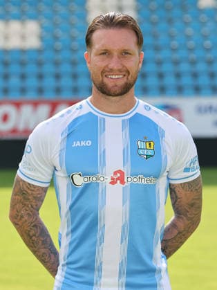 Chemnitz - Teamfoto Regionalliga Nordost Jan Löhmannsröben Loehmannsroeben (4, Chemnitz), Chemnitzer FC; Regionalliga Nordost,Ê Porträttermin, 2026 2027, , Chemnitz, 17.07.2026, Stadion an der Gellertstraße, Fußball, Regionalliga Nordost, Nur für journalistische Zwecke. Only for editorial use! , *** Chemnitz Team Photo, Northeast Regional League, Jan Löhmannsröben, Loehmannsroeben 4, Chemnitz, Chemnitzer FC, Northeast Regional League, Portrait Session, 2026–2027, , Chemnitz, July 17, 2026, Gellertstraße Stadium, soccer, Northeast Regional League, For journalistic purposes only, Picture Point