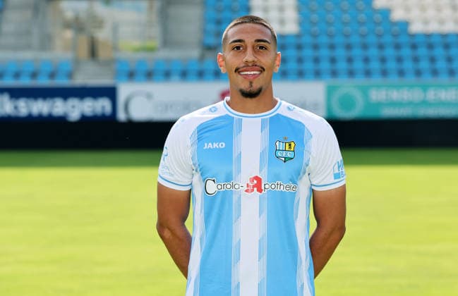 Chemnitz - Teamfoto Regionalliga Nordost Amadeus Zamora Gonzalez (13, Chemnitz), Chemnitzer FC; Regionalliga Nordost,Ê Porträttermin, 2026 2027, , Chemnitz, 17.07.2026, Stadion an der Gellertstraße, Fußball, Regionalliga Nordost, Nur für journalistische Zwecke. Only for editorial use! , *** Chemnitz Team Photo, Northeast Regional League, Amadeus Zamora Gonzalez 13, Chemnitz, Chemnitzer FC, Northeast Regional League, Portrait Session, 2026–2027, , Chemnitz, July 17, 2026, Gellertstraße Stadium, Soccer, Northeast Regional League, For journalistic purposes only, Picture Point
