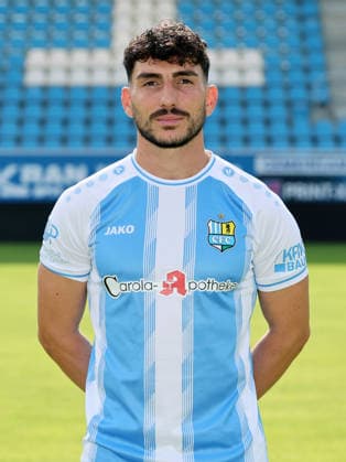 Chemnitz - Teamfoto Regionalliga Nordost Domenico Alberico (10, Chemnitz), Chemnitzer FC; Regionalliga Nordost,Ê Porträttermin, 2026 2027, , Chemnitz, 17.07.2026, Stadion an der Gellertstraße, Fußball, Regionalliga Nordost, Nur für journalistische Zwecke. Only for editorial use! , *** Chemnitz Team Photo, Northeast Regional League, Domenico Alberico 10, Chemnitz, Chemnitzer FC, Northeast Regional League, Portrait Session, 2026–2027, , Chemnitz, July 17, 2026, Gellertstraße Stadium, soccer, Northeast Regional League, For editorial use only, Picture Point