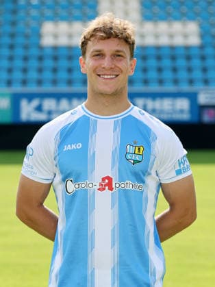 Chemnitz - Teamfoto Regionalliga Nordost Maximilian Fesser (17, Chemnitz), Chemnitzer FC; Regionalliga Nordost,Ê Porträttermin, 2026 2027, , Chemnitz, 17.07.2026, Stadion an der Gellertstraße, Fußball, Regionalliga Nordost, Nur für journalistische Zwecke. Only for editorial use! , *** Chemnitz Team Photo, Northeast Regional League, Maximilian Fesser 17, Chemnitz, Chemnitzer FC, Northeast Regional League, Portrait Session, 2026–2027, , Chemnitz, July 17, 2026, Gellertstraße Stadium, soccer, Northeast Regional League, For journalistic purposes only, Picture Point