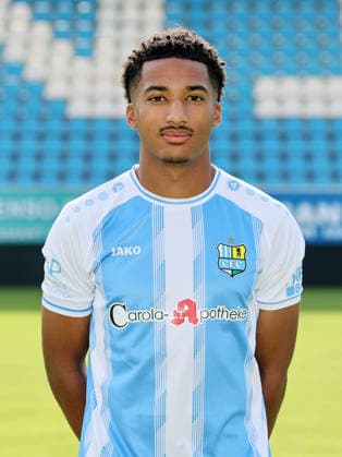 Chemnitz - Teamfoto Regionalliga Nordost Aaron Lamptey Mensah (24, Chemnitz), Chemnitzer FC; Regionalliga Nordost,Ê Porträttermin, 2026 2027, , Chemnitz, 17.07.2026, Stadion an der Gellertstraße, Fußball, Regionalliga Nordost, Nur für journalistische Zwecke. Only for editorial use! , *** Chemnitz Team Photo, Northeast Regional League, Aaron Lamptey Mensah 24, Chemnitz, Chemnitzer FC, Northeast Regional League, portrait session, 2026–2027, , Chemnitz, July 17, 2026, Gellertstraße Stadium, soccer, Northeast Regional League, For editorial use only, Picture Point